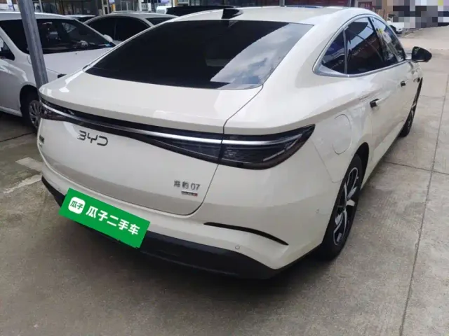 BYD Seal 07 DM-i — Фото автомобиля 6