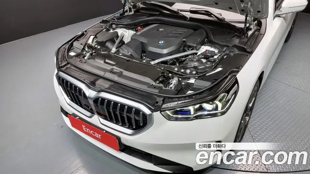 BMW 5-Series — Фото автомобиля 6