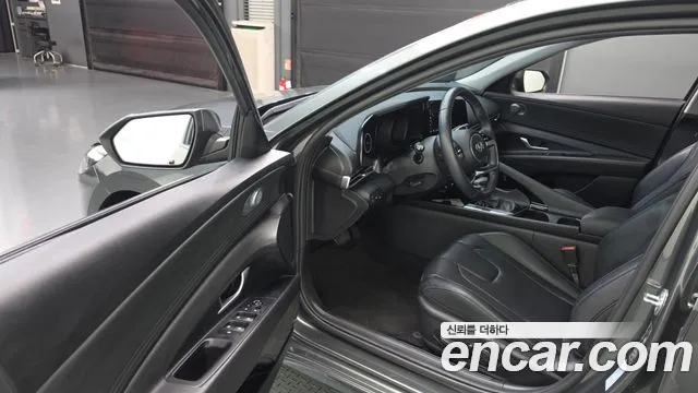 Hyundai Avante CN7 — Фото автомобиля 15