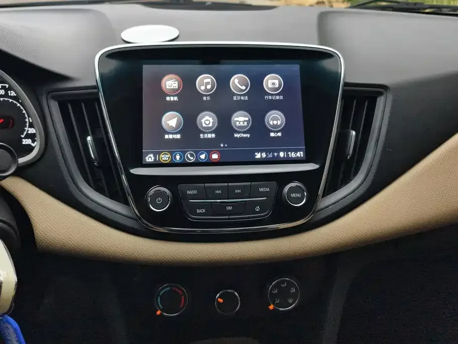 Chevrolet Monza 2022 320 Automatic Enjoyment Sunroof Edition — Фото автомобиля 13