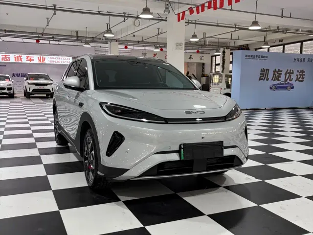 BYD Seal 05 DM-i — Фото автомобиля 3