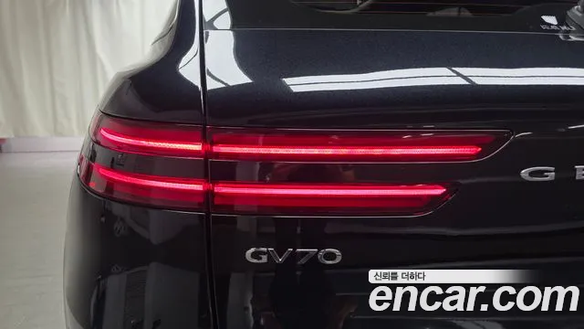 Genesis GV70 3.5T Бензин AWD — Фото автомобиля 20