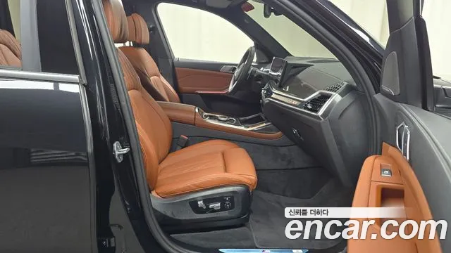 BMW X7 — Фото автомобиля 20