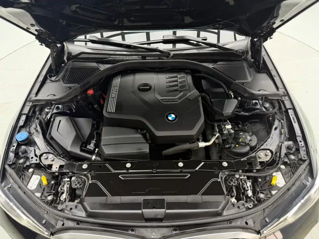 BMW 3 Series — Фото автомобиля 17