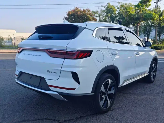 BYD Song PLUS — Фото автомобиля 21