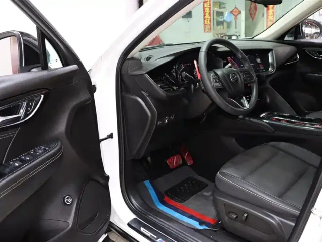 Buick Envision S — Фото автомобиля 9