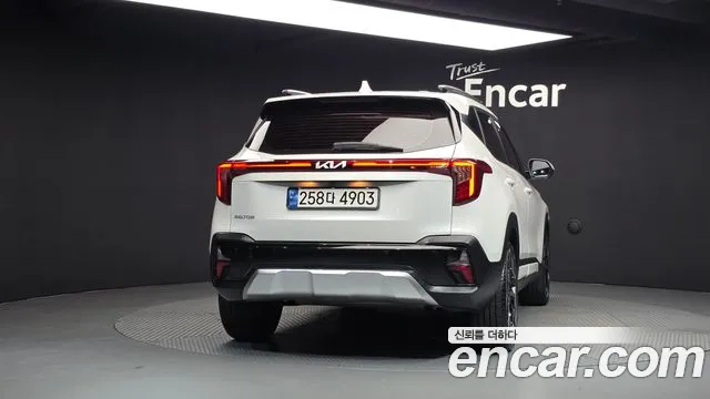 Kia Seltos Бензин 1.6 турбо 2WD — Фото автомобиля 4
