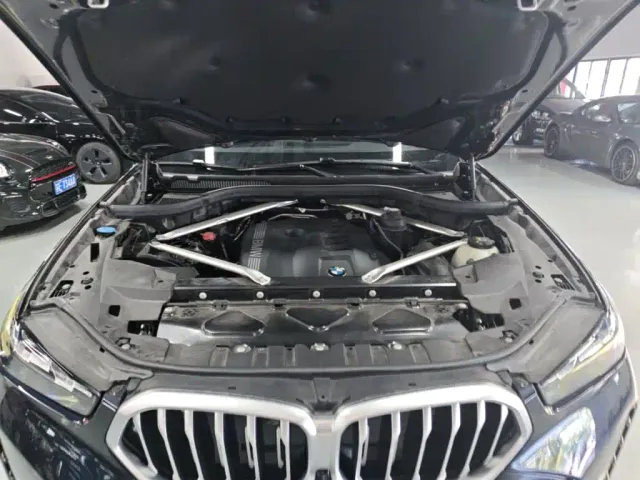 BMW X6 — Фото автомобиля 19