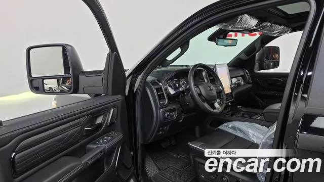 Dodge Ram Pickup — Фото автомобиля 15