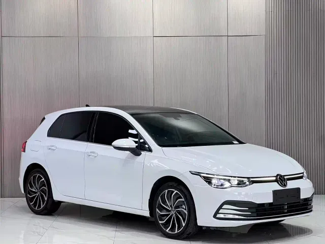 Volkswagen Golf — Фото автомобиля 3
