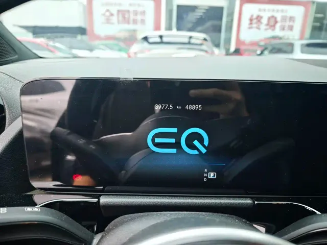 Mercedes-Benz EQA — Фото автомобиля 5