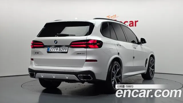 BMW X5 xDrive 40i M Sport — Фото автомобиля 2