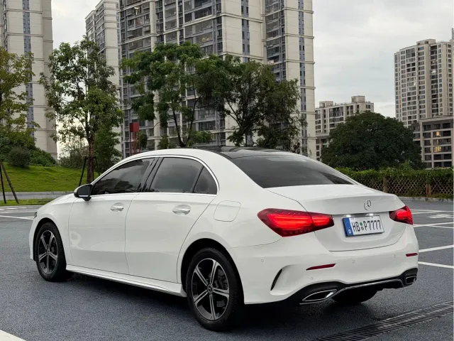 Mercedes-Benz A-Class — Фото автомобиля 11