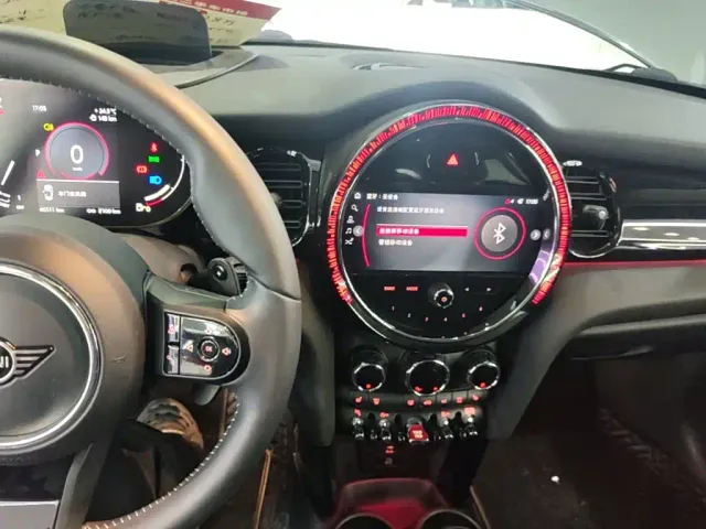 MINI Hatch — Фото автомобиля 12