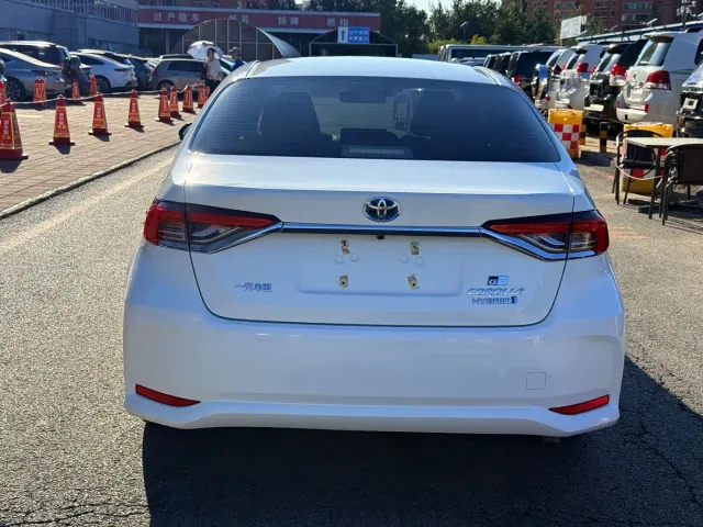 Toyota Corolla — Фото автомобиля 16
