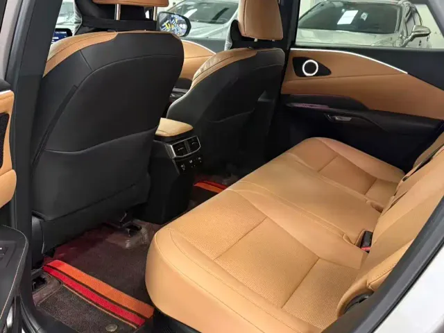 Lexus RX — Фото автомобиля 4