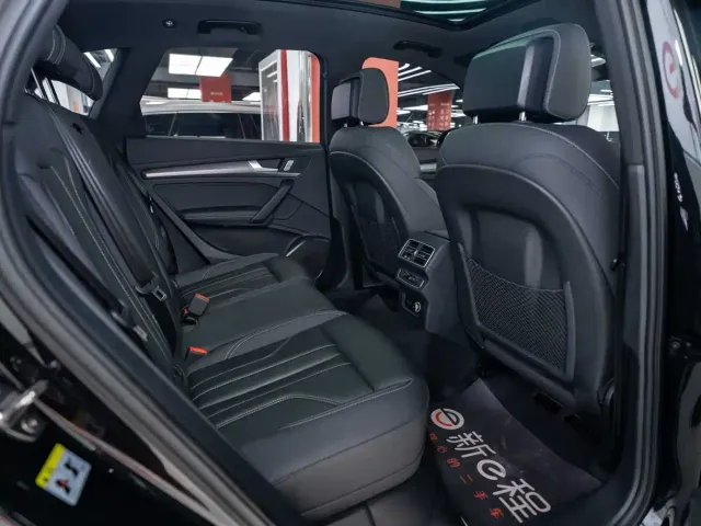 Audi Q5L — Фото автомобиля 14