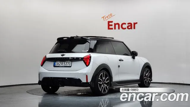 Mini Cooper — Фото автомобиля 2