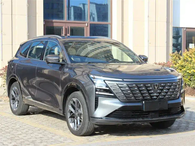 Changan CS75 Plus — Фото автомобиля 21