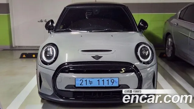 MINI Cooper Cooper Electric — Фото автомобиля 3