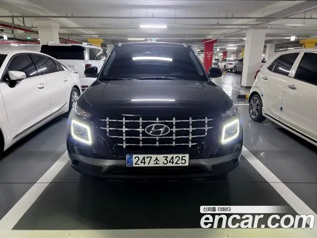 Hyundai Venue — Фото автомобиля 3