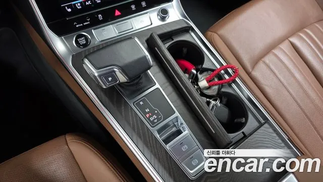 Audi A7 4K — Фото автомобиля 9