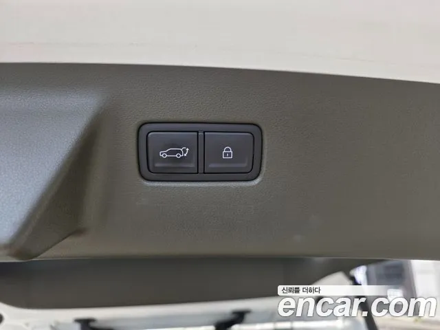 Hyundai Santafe Santa Fe (MX5) Бензин 2.5T 2WD — Фото автомобиля 19