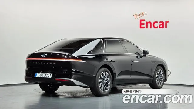 Hyundai Grandeur GN7 — Фото автомобиля 2