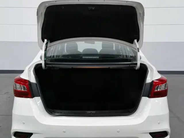 Nissan Sylphy — Фото автомобиля 16