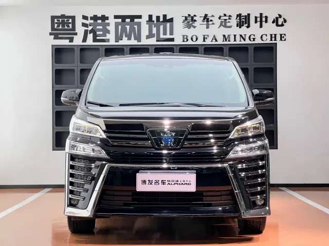 Toyota Vellfire — Фото автомобиля 2