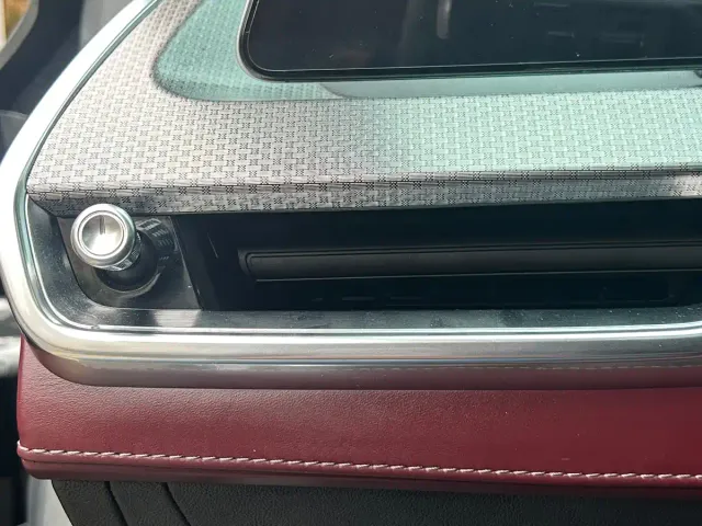 Cadillac XT5 — Фото автомобиля 24