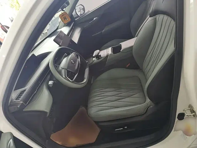 Changan Lamore — Фото автомобиля 10