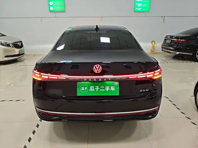 Volkswagen Passat — Фото автомобиля 5