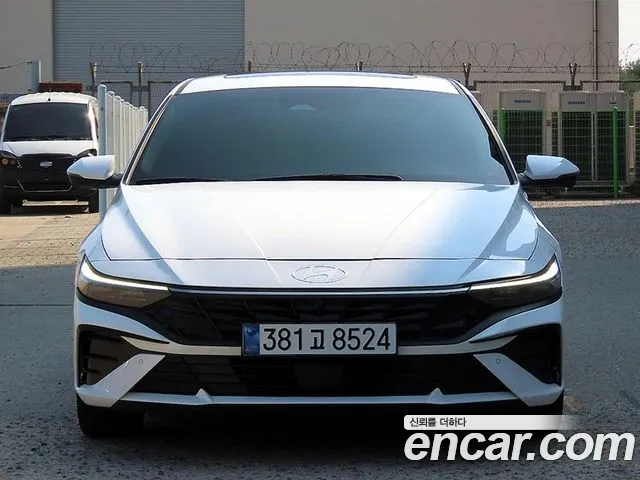 Hyundai Avante CN7 — Фото автомобиля 3