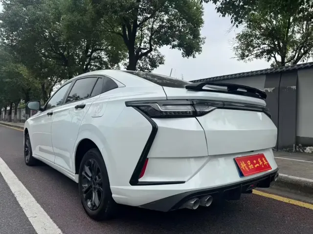 Dongfeng Yixuan — Фото автомобиля 7