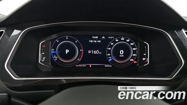Volkswagen Tiguan Tiguan 2 поколение 2.0 TDI Premium — Фото автомобиля 8