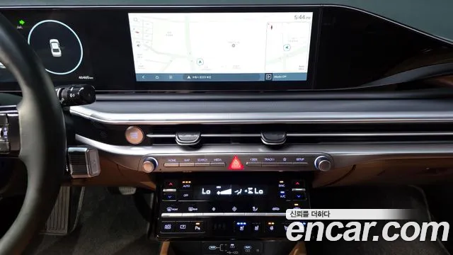 Hyundai Grandeur Grandeur (GN7) 2.5 Бензин 2WD — Фото автомобиля 4