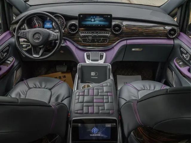 Mercedes-Benz V-Class — Фото автомобиля 17