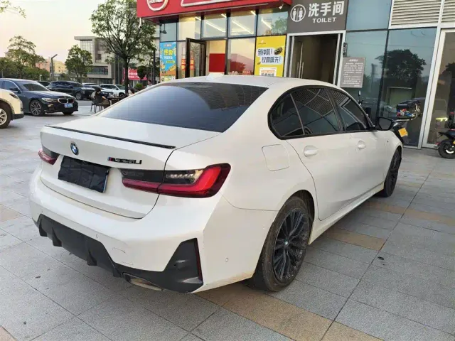 BMW 3 Series — Фото автомобиля 6