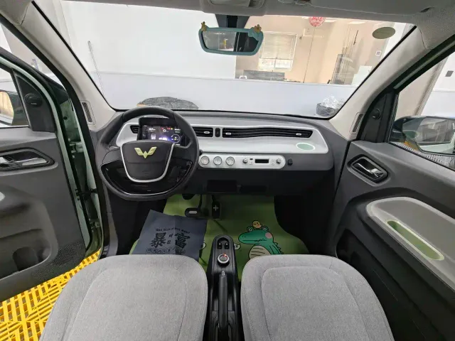 Wuling Hongguang Mini EV — Фото автомобиля 9