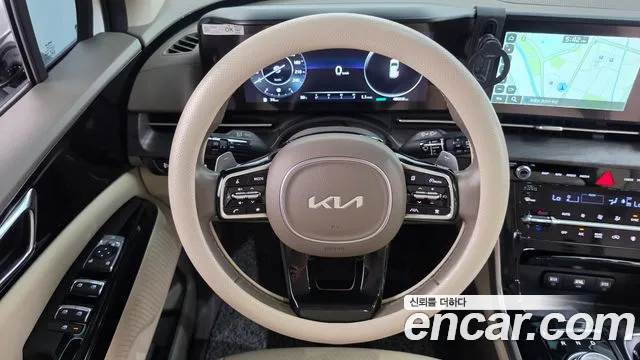 Kia Carnival Generation 4 — Фото автомобиля 13