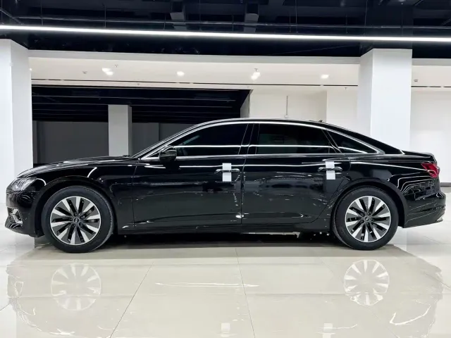 Audi A6L — Фото автомобиля 3