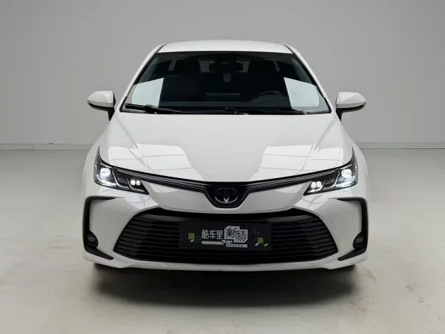 Toyota Corolla — Фото автомобиля 2