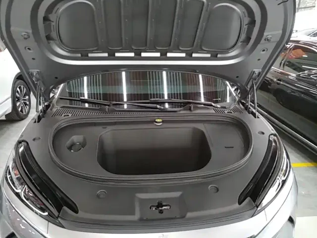 BYD Qin L — Фото автомобиля 19
