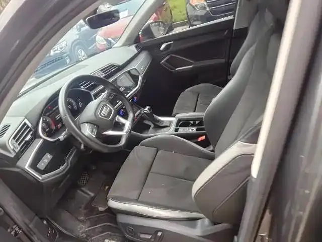 Audi Q3 — Фото автомобиля 5
