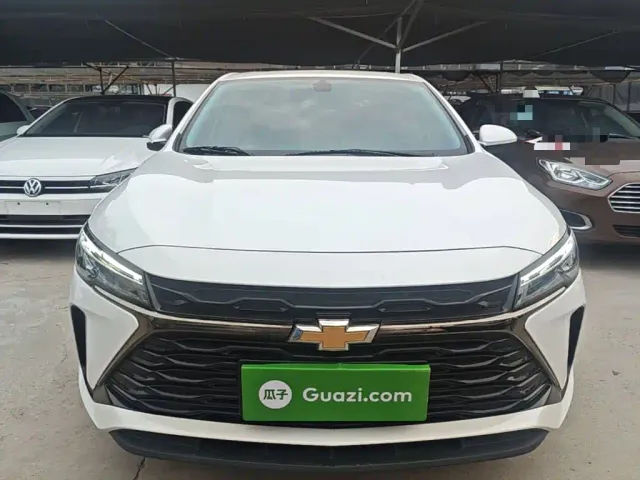 Chevrolet Monza — Фото автомобиля 2