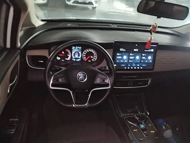 BYD Song MAX — Фото автомобиля 10