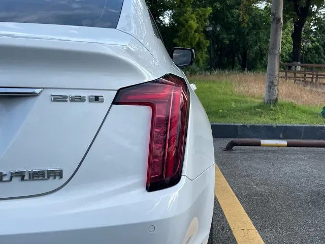 Cadillac CT5 — Фото автомобиля 8