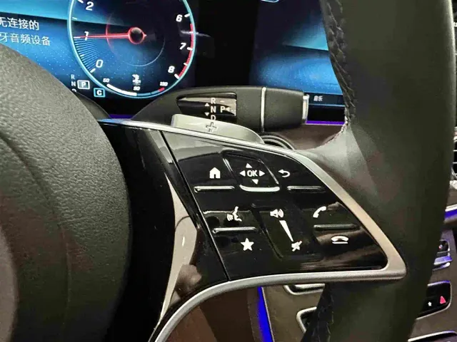 Mercedes-Benz E-Class — Фото автомобиля 7