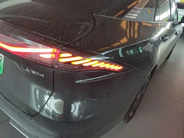 Geely Galaxy L6 — Фото автомобиля 7